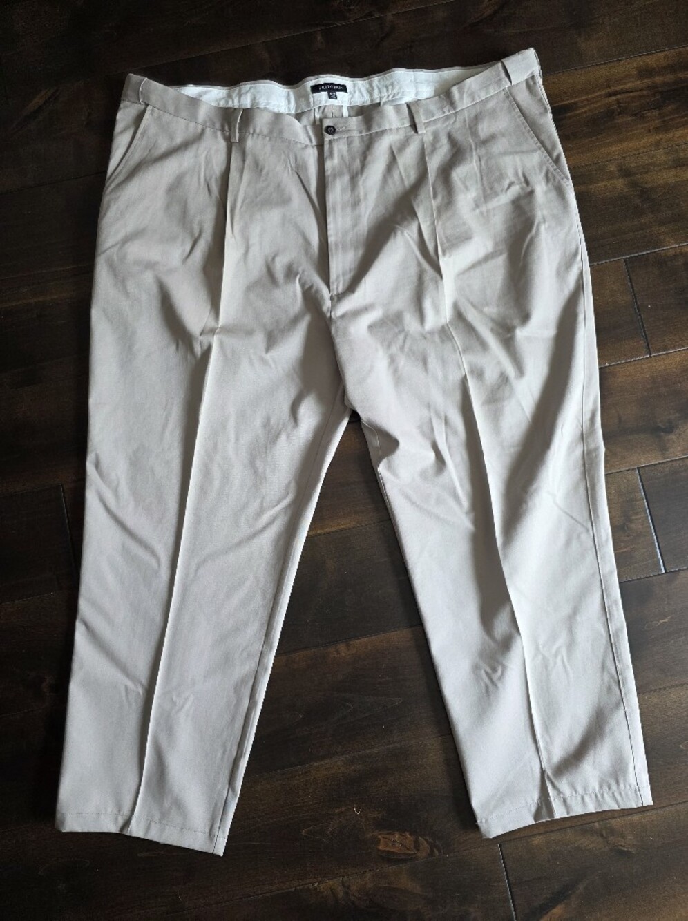 Britches Men's Classic Pleated Chino Pants in Light Beige Size W56/36L